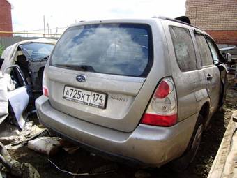 2005 Subaru Forester Photos