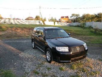 2005 Subaru Forester Photos