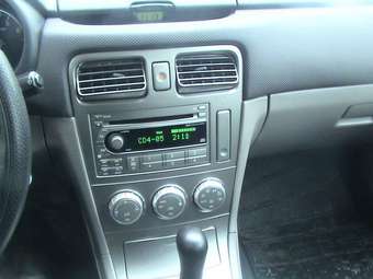 2006 Subaru Forester Images