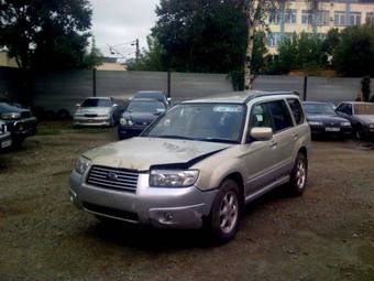 2006 Subaru Forester Images