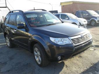 2010 Subaru Forester Images