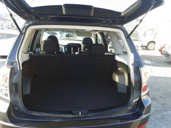 2010 Subaru Forester Pics