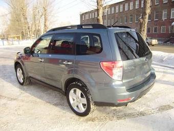 2010 Subaru Forester Images