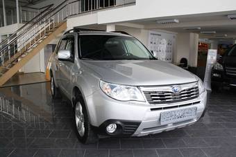2010 Subaru Forester Photos
