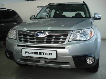 2011 Subaru Forester Pictures