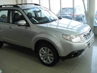 2011 Subaru Forester Photos