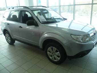 2011 Subaru Forester Photos