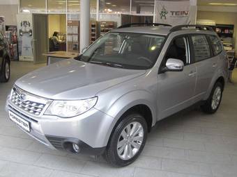 2011 Subaru Forester Pics