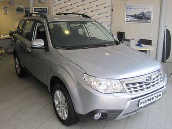 2011 Subaru Forester Pictures