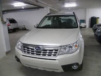 2011 Subaru Forester Photos