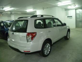 2011 Subaru Forester Pictures