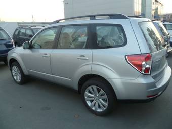 2011 Subaru Forester Images