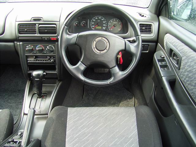 1999 Subaru Impreza Images