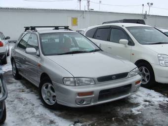1999 Subaru Impreza Pictures