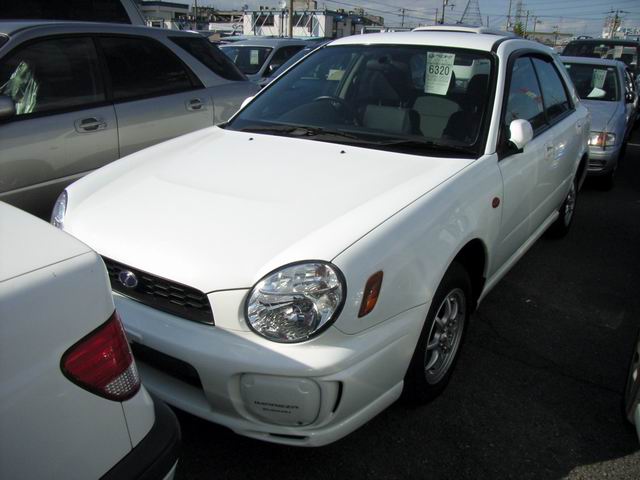 2000 Subaru Impreza Photos