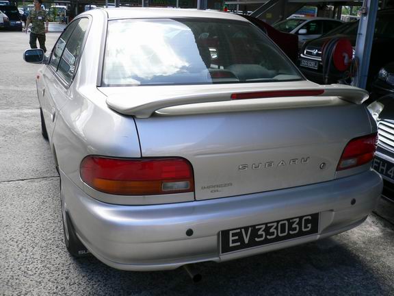 2000 Subaru Impreza Pics