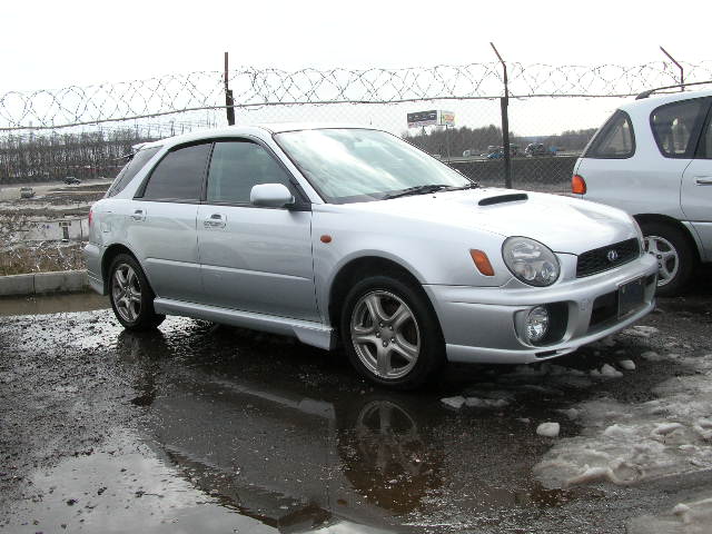 2000 Subaru Impreza Images