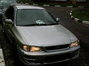 2000 Subaru Impreza Pictures