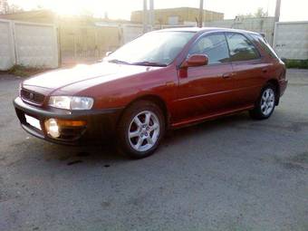 2000 Subaru Impreza Pictures