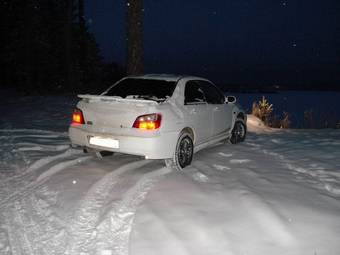 2000 Subaru Impreza Pictures