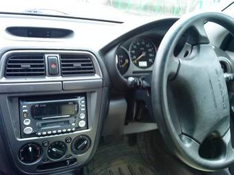 2001 Subaru Impreza Photos