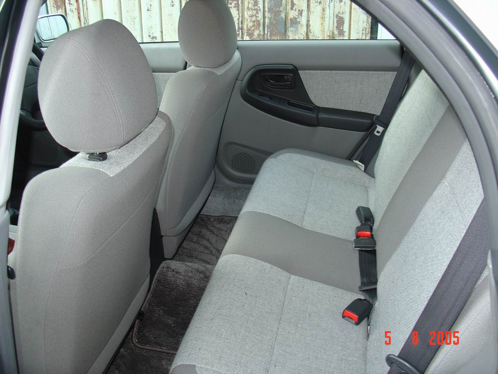 2002 Subaru Impreza Pictures