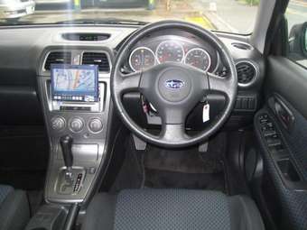 2004 Subaru Impreza Photos