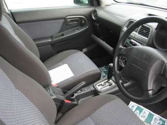 2004 Subaru Impreza Photos