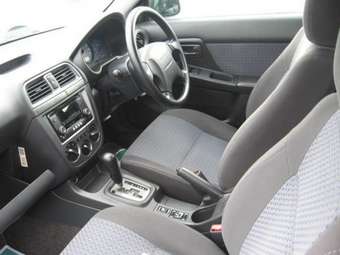 2004 Subaru Impreza Photos
