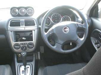 2004 Subaru Impreza Photos