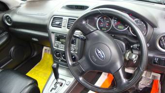 2004 Subaru Impreza Pictures