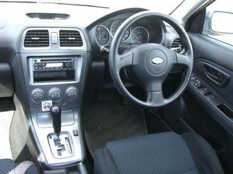 2004 Subaru Impreza Photos
