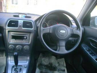 2004 Subaru Impreza Photos