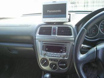 2004 Subaru Impreza Images