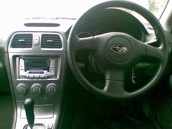 2004 Subaru Impreza Photos