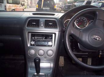 2004 Subaru Impreza Pictures