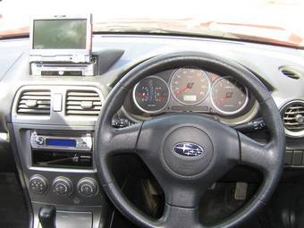2004 Subaru Impreza Photos