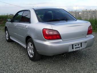2004 Subaru Impreza Photos