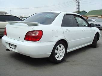2004 Subaru Impreza Photos