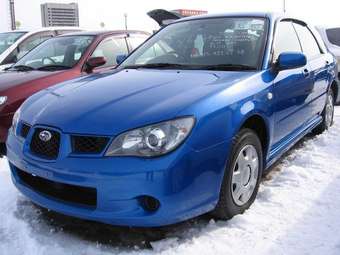 2005 Subaru Impreza Pictures