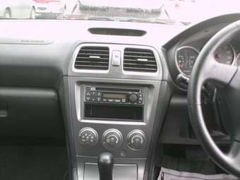 2005 Subaru Impreza Photos