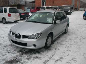 2005 Subaru Impreza Photos