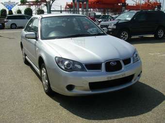 2005 Subaru Impreza Photos