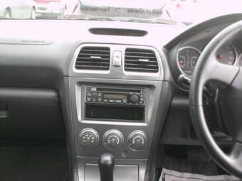 2005 Subaru Impreza Pictures