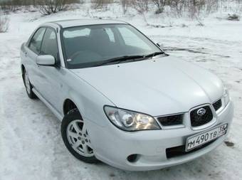 2005 Subaru Impreza Pictures