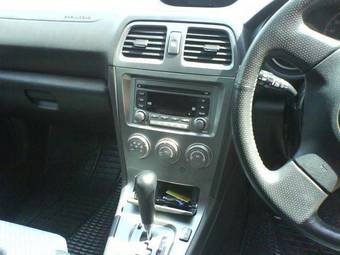 2005 Subaru Impreza Pictures