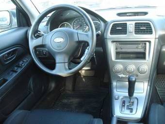 2005 Subaru Impreza Pictures