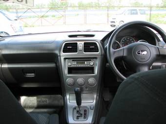2005 Subaru Impreza Pictures