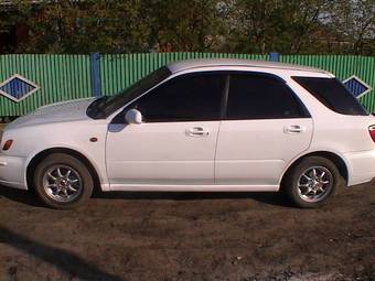 2000 Subaru Impreza Wagon Pictures