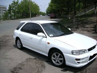 2000 Subaru Impreza Wagon Pictures